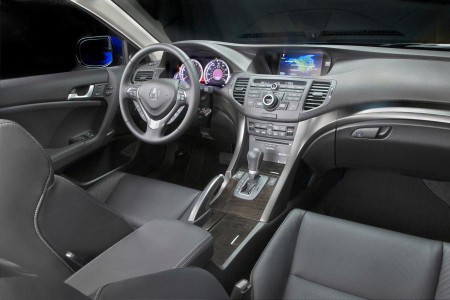 Торпедо Acura TSX Sport Wagon 2010 года  (фото 28 из 63)